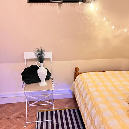 Apartment Scandal - Atelier