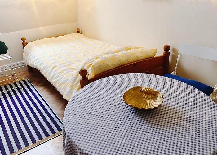 Apartment Scandal - Atelier