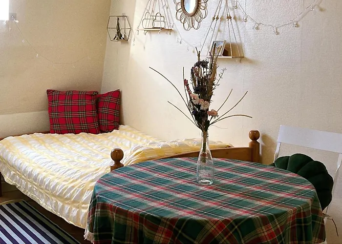 Apartment Scandal - Atelier Paris